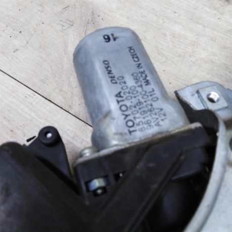 steklopodieemnik-elektriceskii-perednii-levyi-toyota-avensis-iii-art-99575-big-4