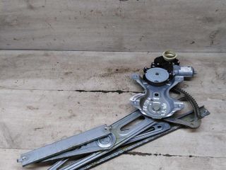 steklopodieemnik-elektriceskii-perednii-pravyi-toyota-avensis-iii-art-99637