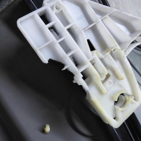 steklopodieemnik-elektriceskii-zadnii-levyi-skoda-octavia-a5-art-99750-big-5