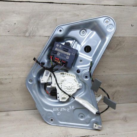 steklopodieemnik-elektriceskii-zadnii-pravyi-skoda-yeti-art-99865-big-0