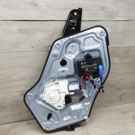 steklopodieemnik-elektriceskii-perednii-pravyi-skoda-yeti-art-99891-big-0