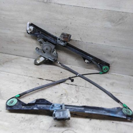 steklopodieemnik-elektriceskii-perednii-levyi-ford-focus-i-art-100124-big-0