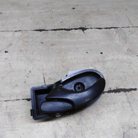 rucka-dveri-vnutrenniaia-peredniaia-levaia-ford-focus-i-art-100834-big-0