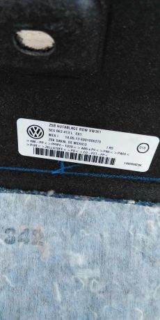 zadniaia-polka-volkswagen-jetta-vi-art-100976-big-5