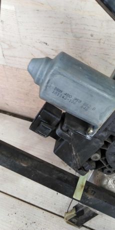 steklopodieemnik-elektriceskii-zadnii-pravyi-audi-a6-c5-art-101286-big-3