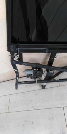 steklopodieemnik-elektriceskii-zadnii-pravyi-audi-a6-c5-art-101286-big-5