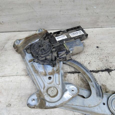 steklopodieemnik-elektriceskii-perednii-levyi-renault-fluence-1-art-101302-big-6