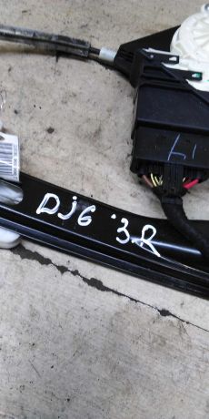 steklopodieemnik-elektriceskii-zadnii-pravyi-volkswagen-jetta-vi-art-101347-big-1