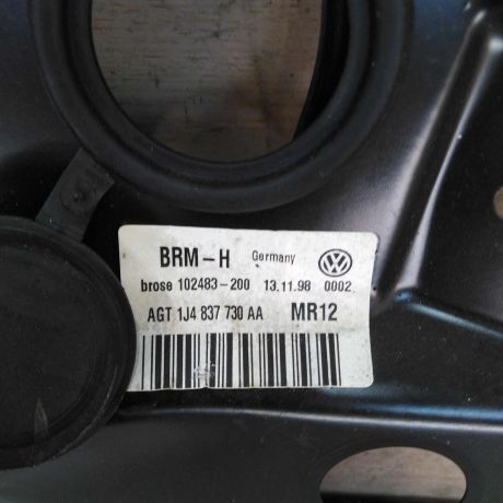 steklopodieemnik-elektriceskii-volkswagen-golf-4-volkswagen-bora-art-101655-big-1