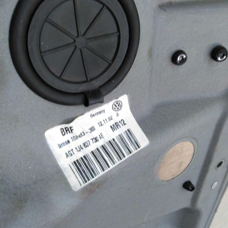 steklopodieemnik-elektriceskii-volkswagen-golf-4-volkswagen-bora-art-101657-big-5