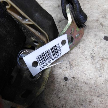 remen-bezopasnosti-zadnii-audi-a6-c5-art-101783-big-1