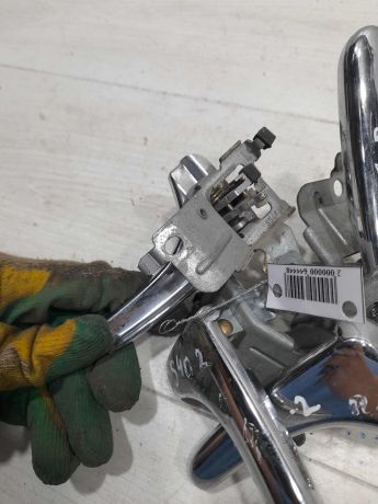 rucka-dveri-vnutrenniaia-volvo-s40-volvo-v40-art-101870-big-3