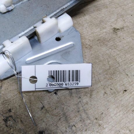 steklopodieemnik-mexaniceskii-zadnii-levyi-kia-rio-ii-art-102377-big-2