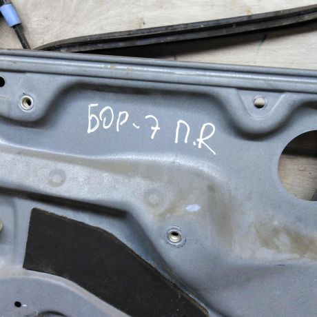 steklopodieemnik-elektriceskii-perednii-pravyi-volkswagen-bora-volkswagen-jetta-4-volkswagen-golf-4-art-102582-big-1