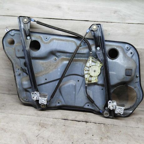 steklopodieemnik-elektriceskii-perednii-pravyi-volkswagen-bora-volkswagen-jetta-4-volkswagen-golf-4-art-102582-big-3