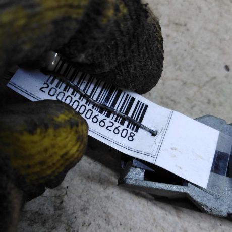 rucka-dveri-naruznaia-peredniaia-levaia-volkswagen-jetta-5-art-102589-big-1