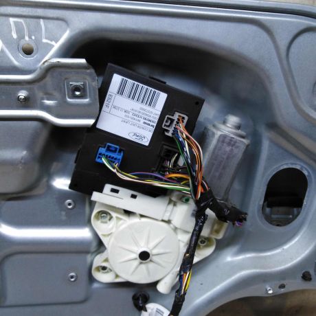 steklopodieemnik-elektriceskii-perednii-levyi-ford-c-max-dorestailing-art-102675-big-3