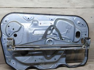 steklopodieemnik-elektriceskii-perednii-pravyi-ford-c-max-dorestailing-art-102676