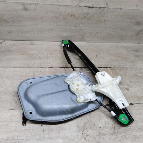 steklopodieemnik-elektriceskii-zadnii-levyi-volkswagen-jetta-5-art-102986-big-3