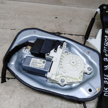 steklopodieemnik-elektriceskii-zadnii-pravyi-volkswagen-jetta-5-art-102996-big-3