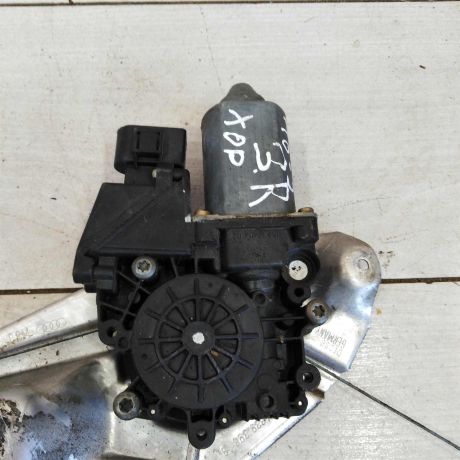 steklopodieemnik-elektriceskii-audi-a6-c5-zadnii-pravyi-art-103068-big-1