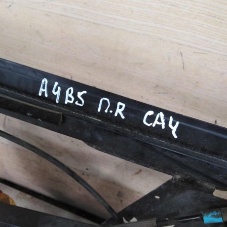 steklopodieemnik-elektriceskii-perednii-pravyi-audi-a4-b5-art-103112-big-3