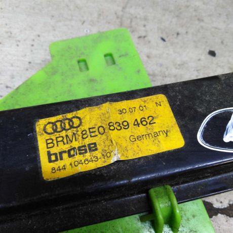 steklopodieemnik-elektriceskii-zadnii-pravyi-audi-a4-b6-audi-a4-b7-art-103278-big-1