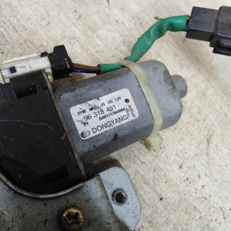 steklopodieemnik-elektriceskii-perednii-pravyi-daewoo-matiz-art-103368-big-3