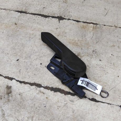 rucka-otkryvaniia-kapota-volkswagen-golf-4-volkswagen-bora-art-103765-big-0