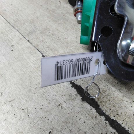 remen-bezopasnosti-zadnii-srednii-hyundai-getz-art-103809-big-1