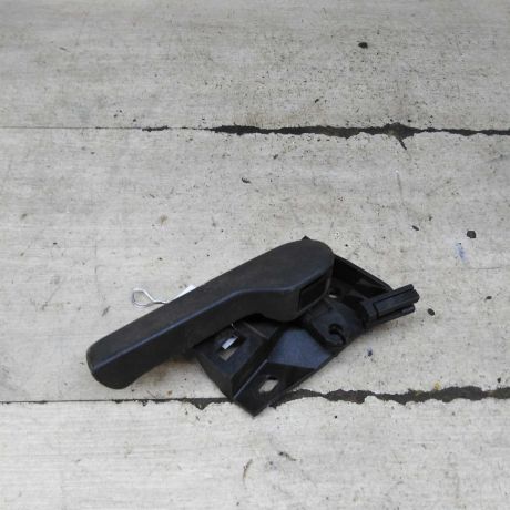 rucka-otkryvaniia-kapota-volkswagen-jetta-5-art-103847-big-0