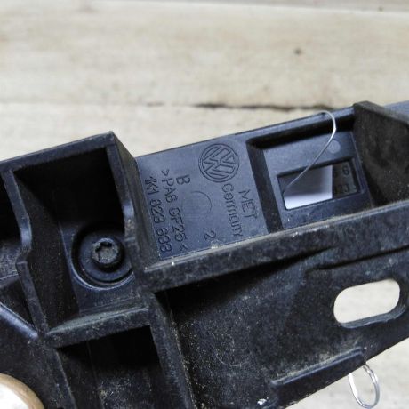 rucka-otkryvaniia-kapota-volkswagen-jetta-5-art-103847-big-5