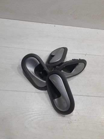 rucka-otkryvaniia-dveri-vnutrenniaia-renault-megane-ii-art-104392-big-0