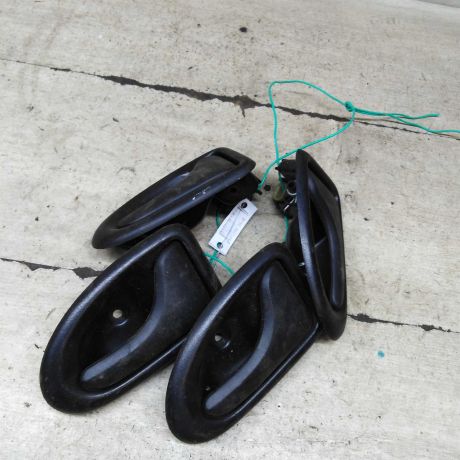 rucka-dveri-vnutrenniaia-renault-logan-i-art-105013-big-1