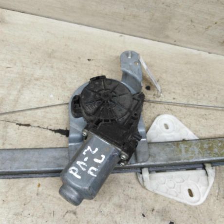 steklopodieemnik-elektriceskii-perednii-levyi-renault-logan-i-art-105021-big-1