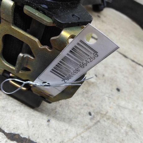 remen-bezopasnosti-zadnii-levyi-audi-a4-b5-art-105401-big-1