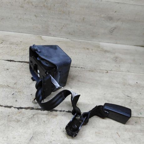 remen-bezopasnosti-zadnii-srednii-volkswagen-jetta-vi-art-105493-big-0