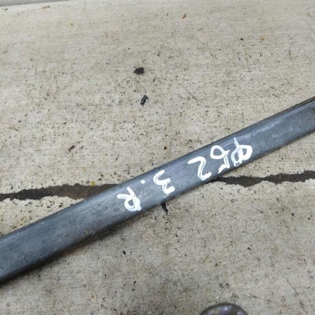 steklopodieemnik-mexaniceskii-zadnii-pravyi-volkswagen-passat-b2-art-105554-big-1