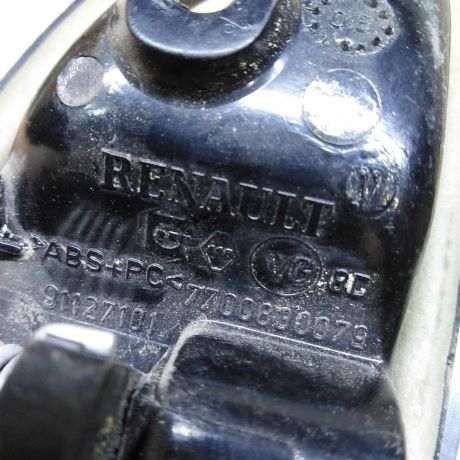 rucka-dveri-vnutrenniaia-pravaia-renault-logan-i-art-105905-big-1