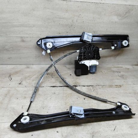 steklopodieemnik-elektriceskii-perednii-pravyi-volkswagen-jetta-vi-art-106041-big-4