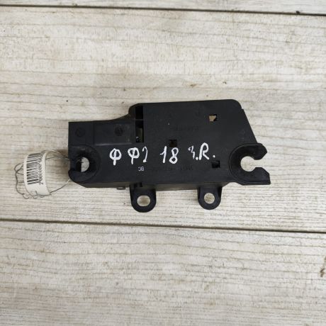 rucka-dveri-vnutrenniaia-zadniaia-pravaia-ford-focus-2-dorestailing-art-106225-big-2