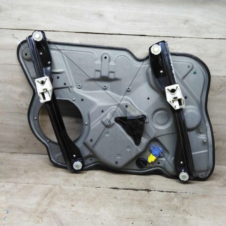 steklopodieemnik-elektriceskii-perednii-pravyi-skoda-octavia-a5-art-106304-big-3