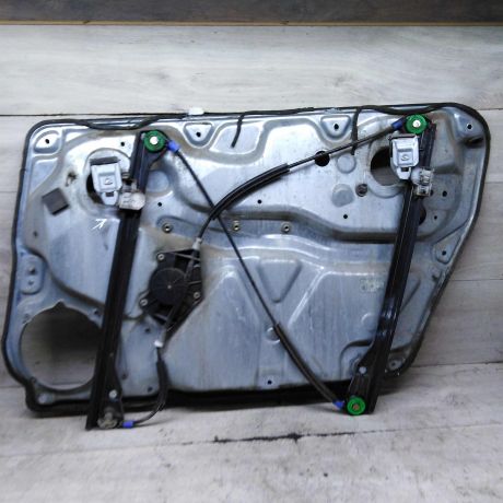 steklopodieemnik-elektriceskii-perednii-levyi-volkswagen-passat-b5-volkswagen-passat-b5-gp-defekt-kronsteina-art-107128-big-0