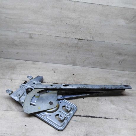 steklopodieemnik-elektriceskii-zadnii-pravyi-chrysler-concorde-art-107201-big-0