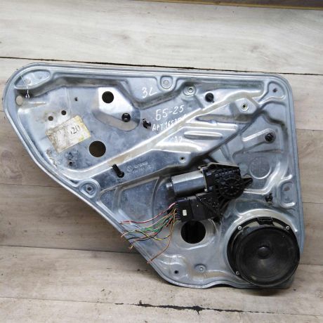 steklopodieemnik-elektriceskii-zadnii-levyi-volkswagen-passat-b5-volkswagen-passat-b5-gp-art-107237-big-0