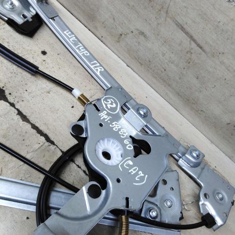 steklopodieemnik-elektriceskii-perednii-pravyi-skoda-octavia-i-a4-art-107634-big-1