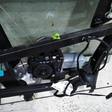 steklopodieemnik-elektriceskii-zadnii-levyi-audi-a6-c5-art-107686-big-4