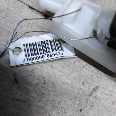 rucka-otkrytiia-kapota-toyota-corolla-x-e140-e150-art-107822-big-1