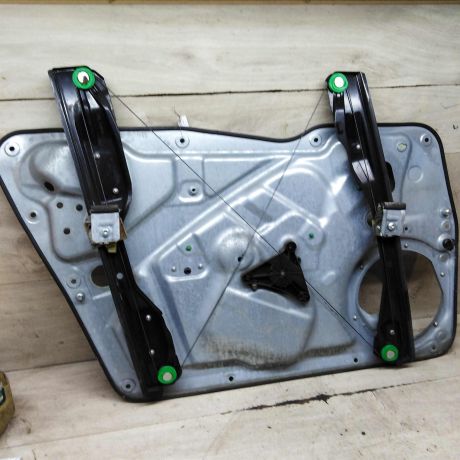 steklopodieemnik-elektriceskii-perednii-pravyi-volkswagen-tiguan-i-art-107865-big-0