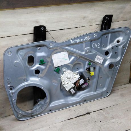 steklopodieemnik-elektriceskii-perednii-pravyi-volkswagen-tiguan-i-art-107865-big-1